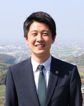 Chief_photo_簑原市長宣材写真